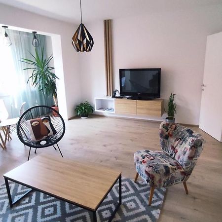 Apartman Lena Lägenhet Tuzla Exteriör bild