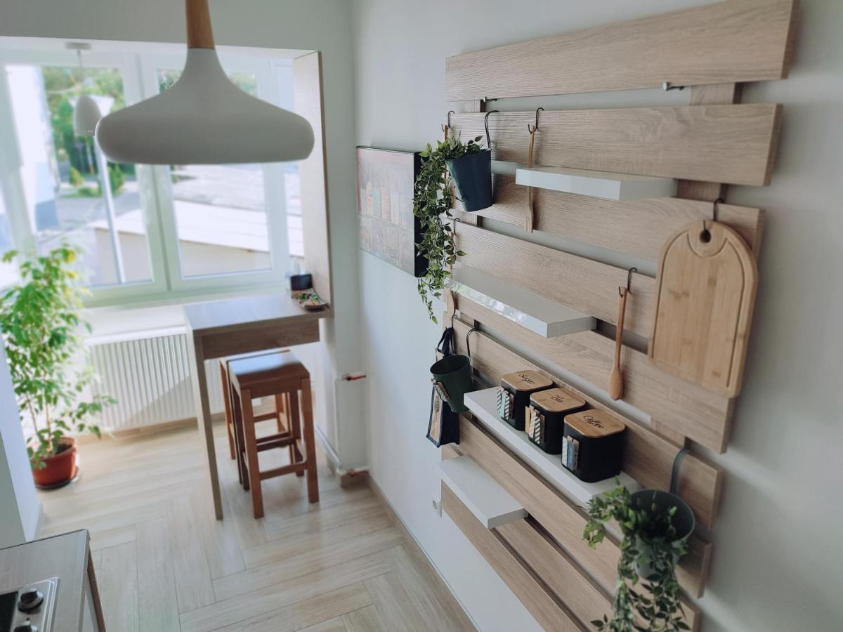 Apartman Lena Lägenhet Tuzla Exteriör bild