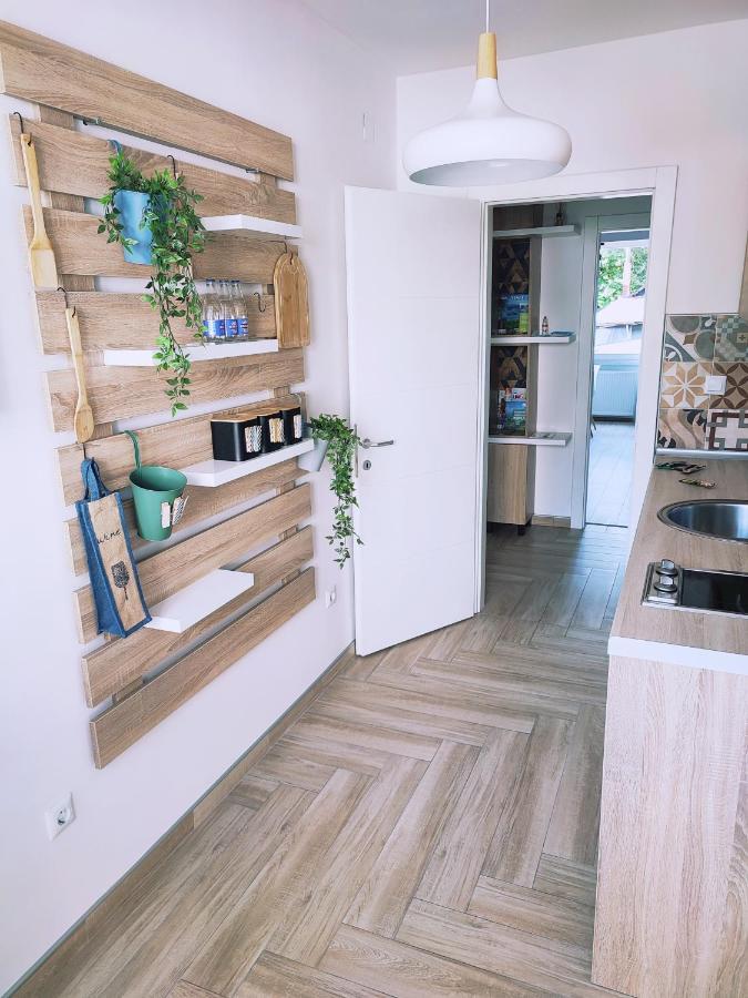 Apartman Lena Lägenhet Tuzla Exteriör bild