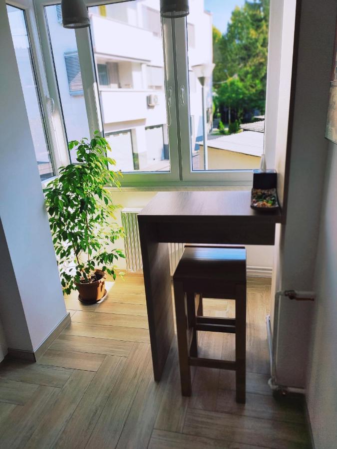 Apartman Lena Lägenhet Tuzla Exteriör bild